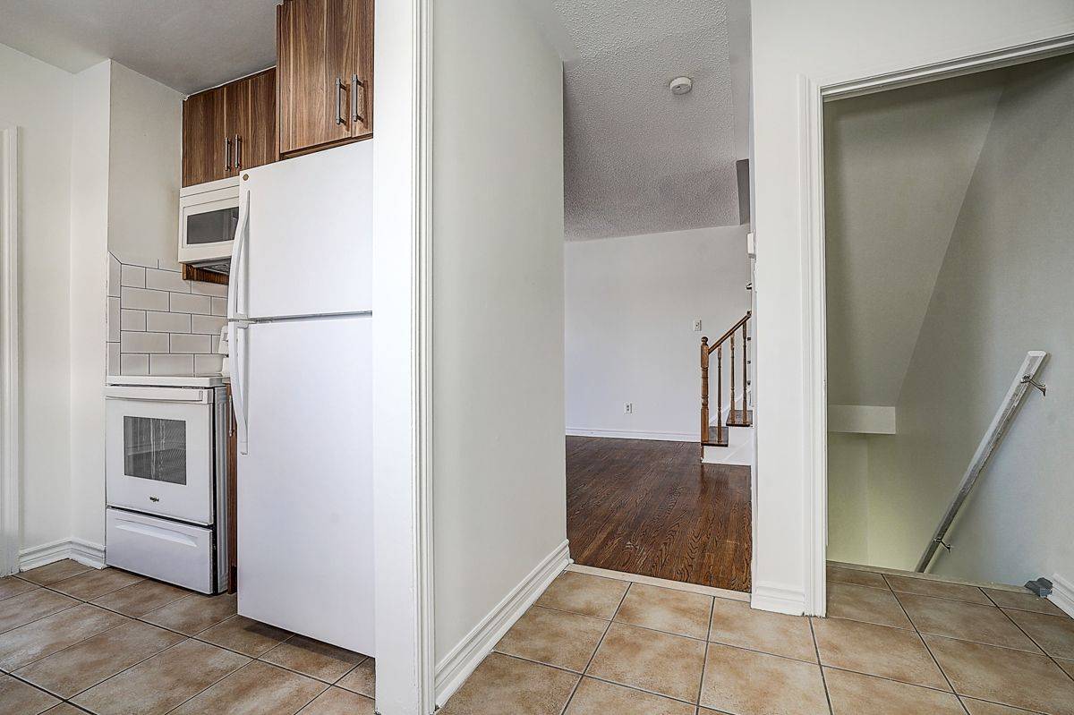 7 Town House CRES, Brampton, ON L6W 3C3