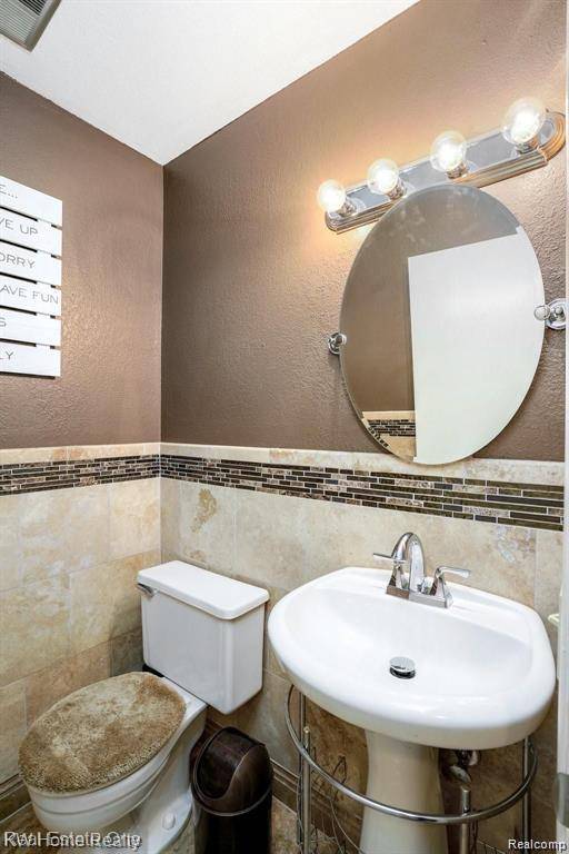 24744 Cashmere CT #119, Southfield, MI 48033