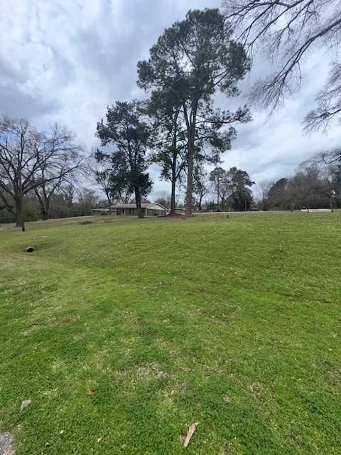 812 Lakeside Drive, Athens, TX 75751