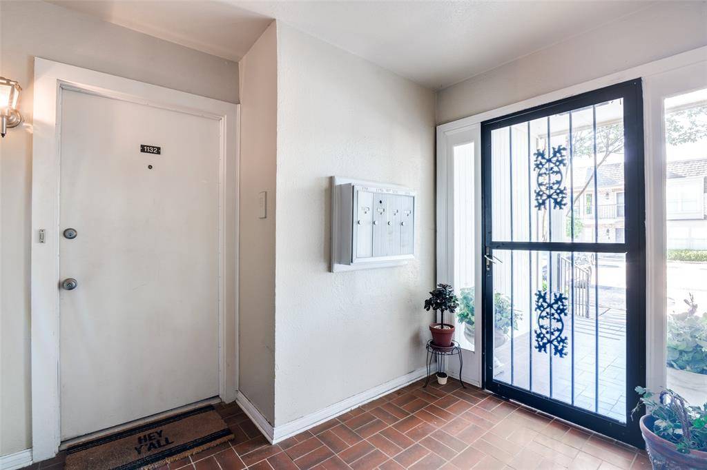 5833 Copperwood Lane #1132, Dallas, TX 75248