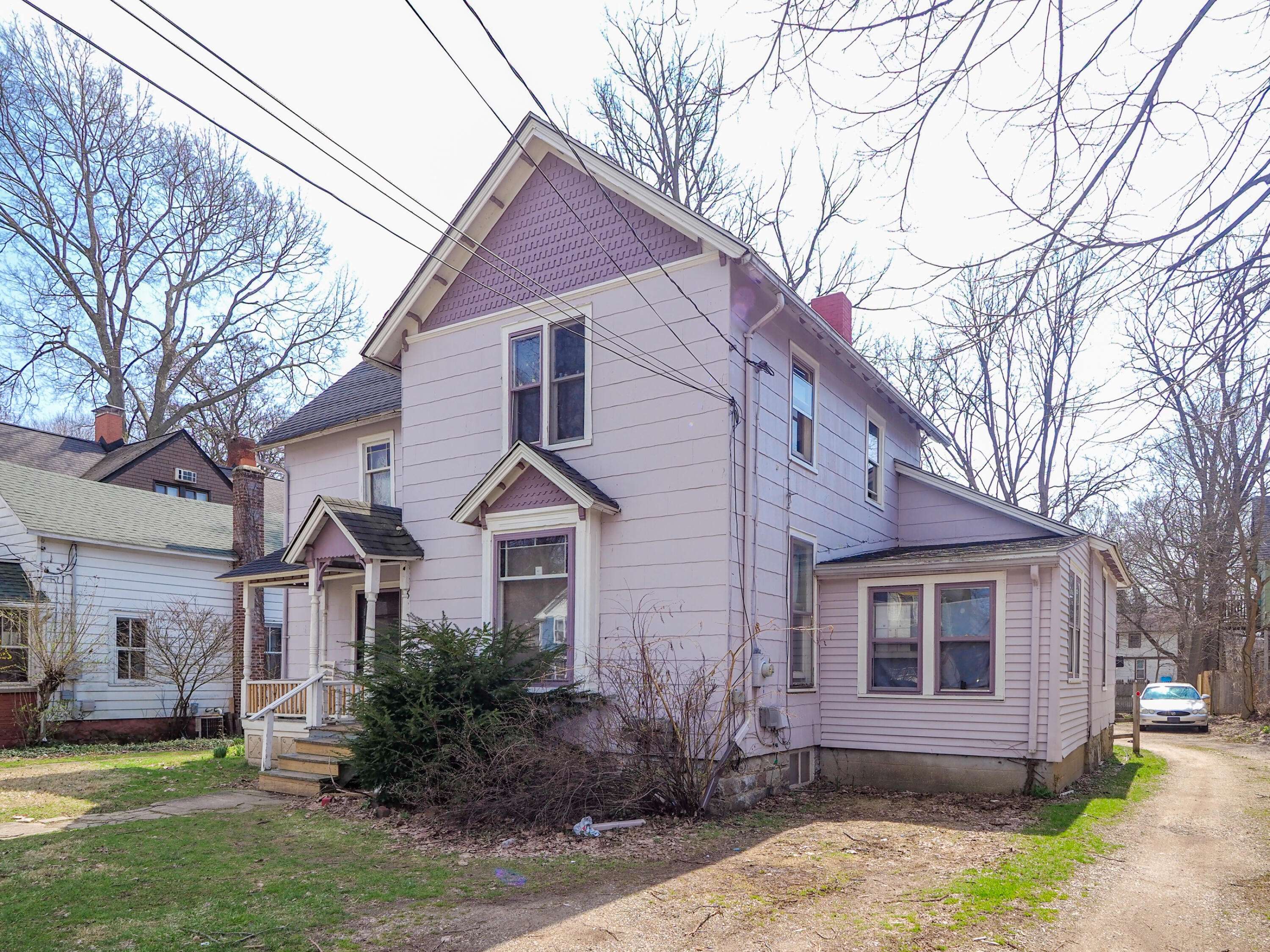 731 Village ST, Kalamazoo City, MI 49008