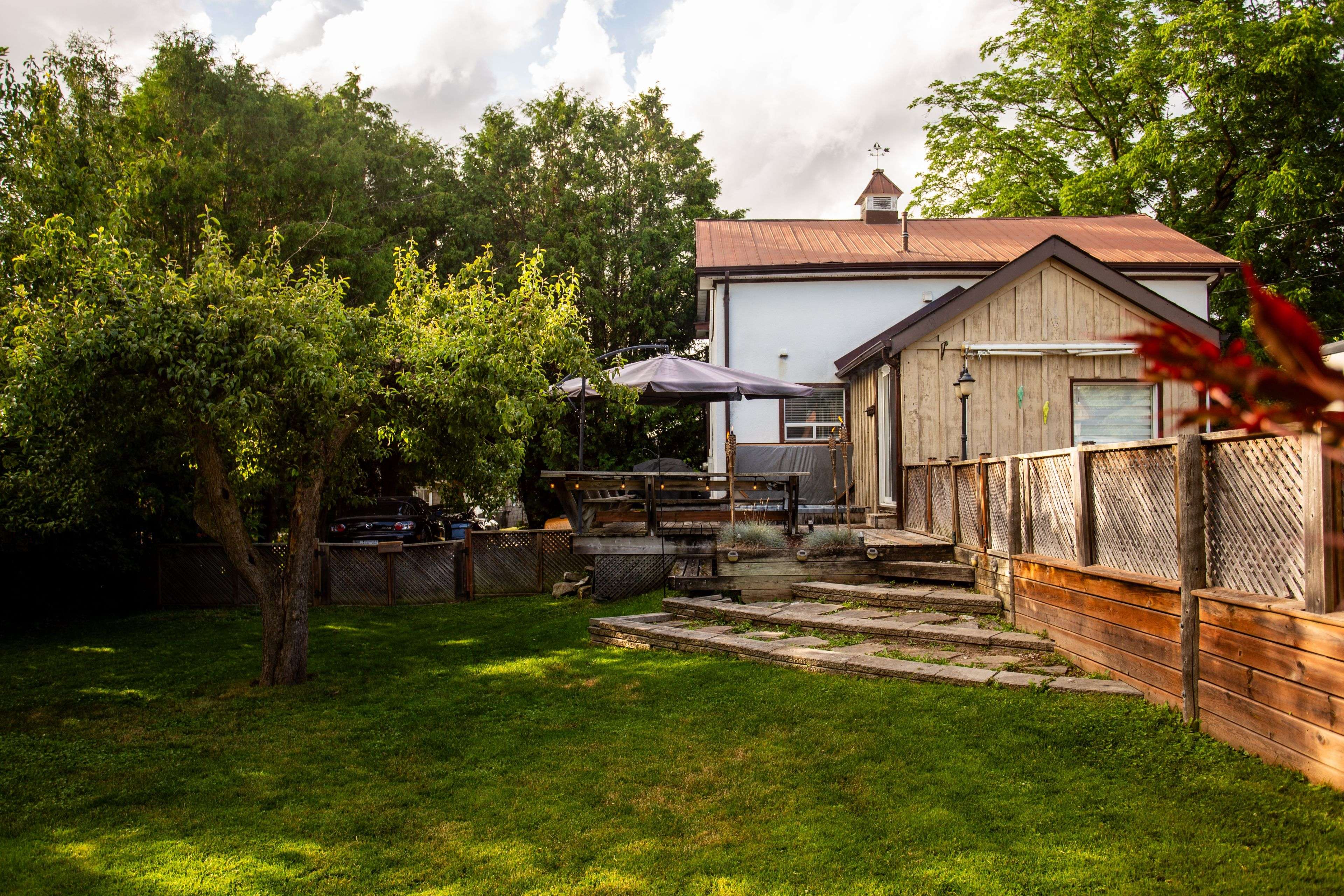 5 East John ST N, Innisfil, ON L0L 1L0