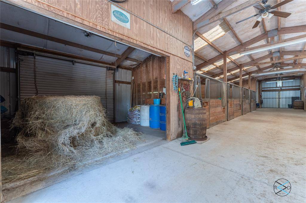 6060 Pinnacle Club Drive, Mabank, TX 75156