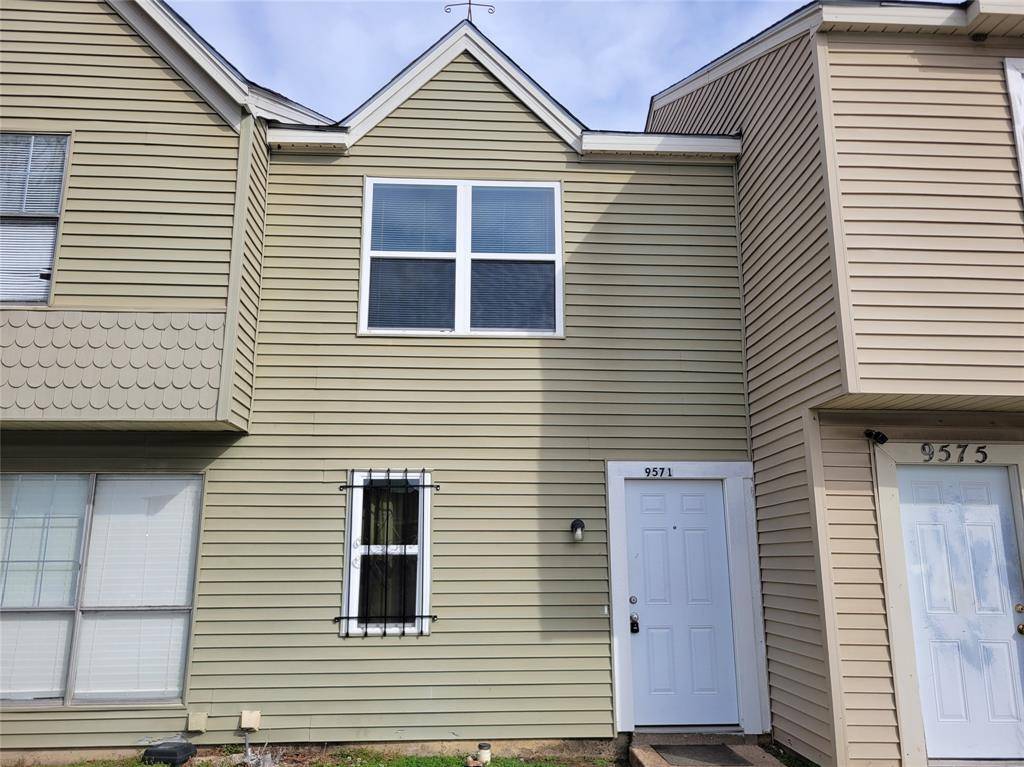 9571 Olde Towne Row, Dallas, TX 75227