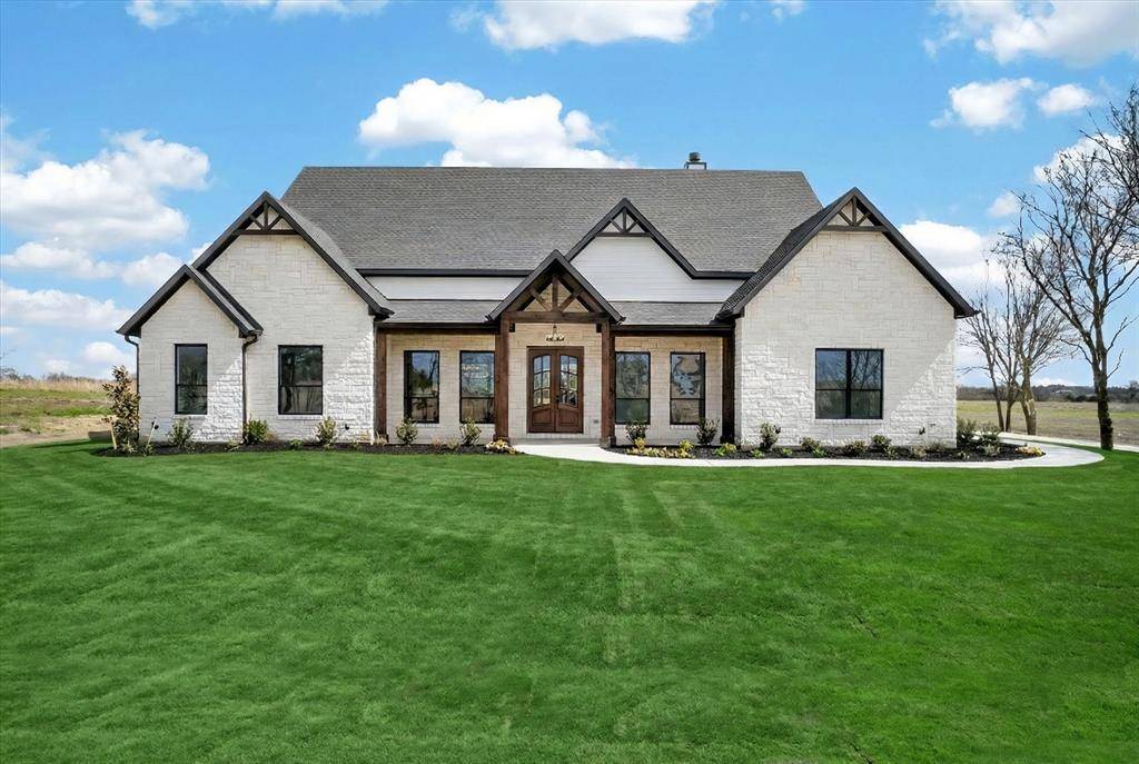 4945 County Road 1098, Celeste, TX 75423