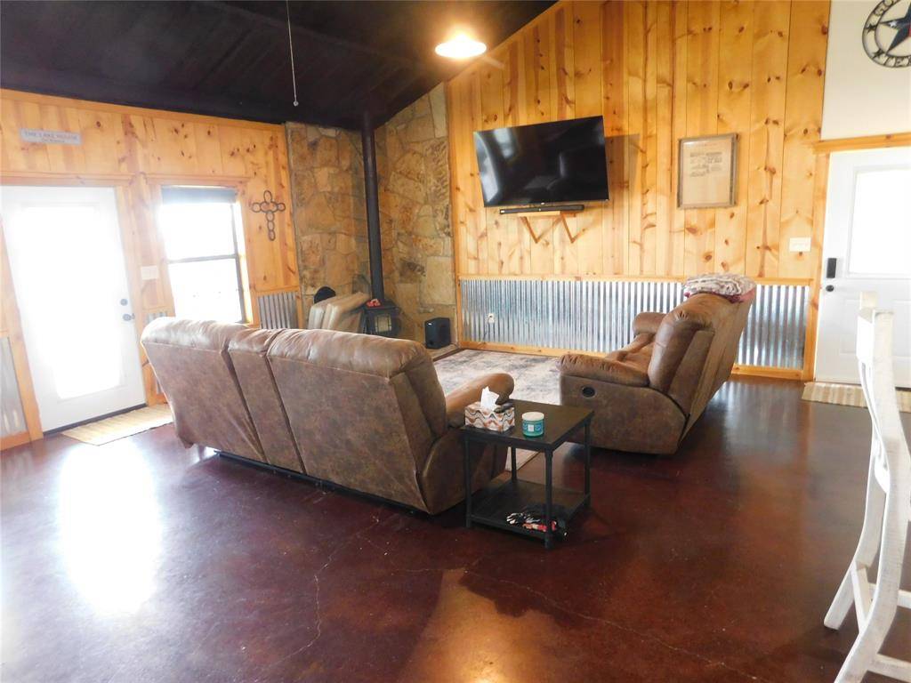 656 Oak Point Drive, May, TX 76857