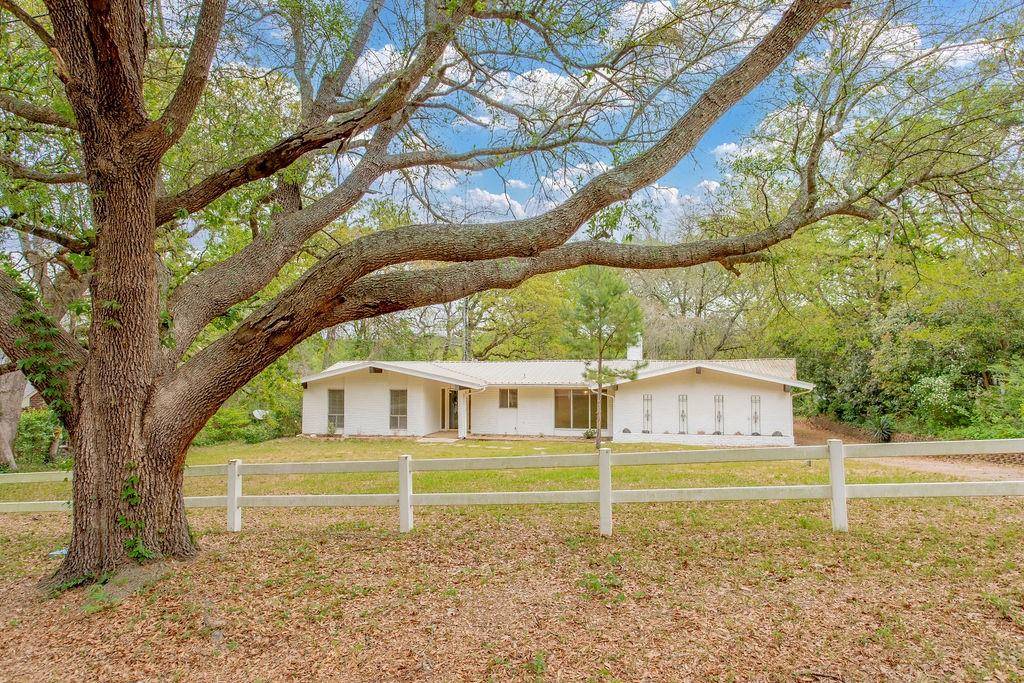 439 N Lonestar Lane, Hideaway, TX 75771