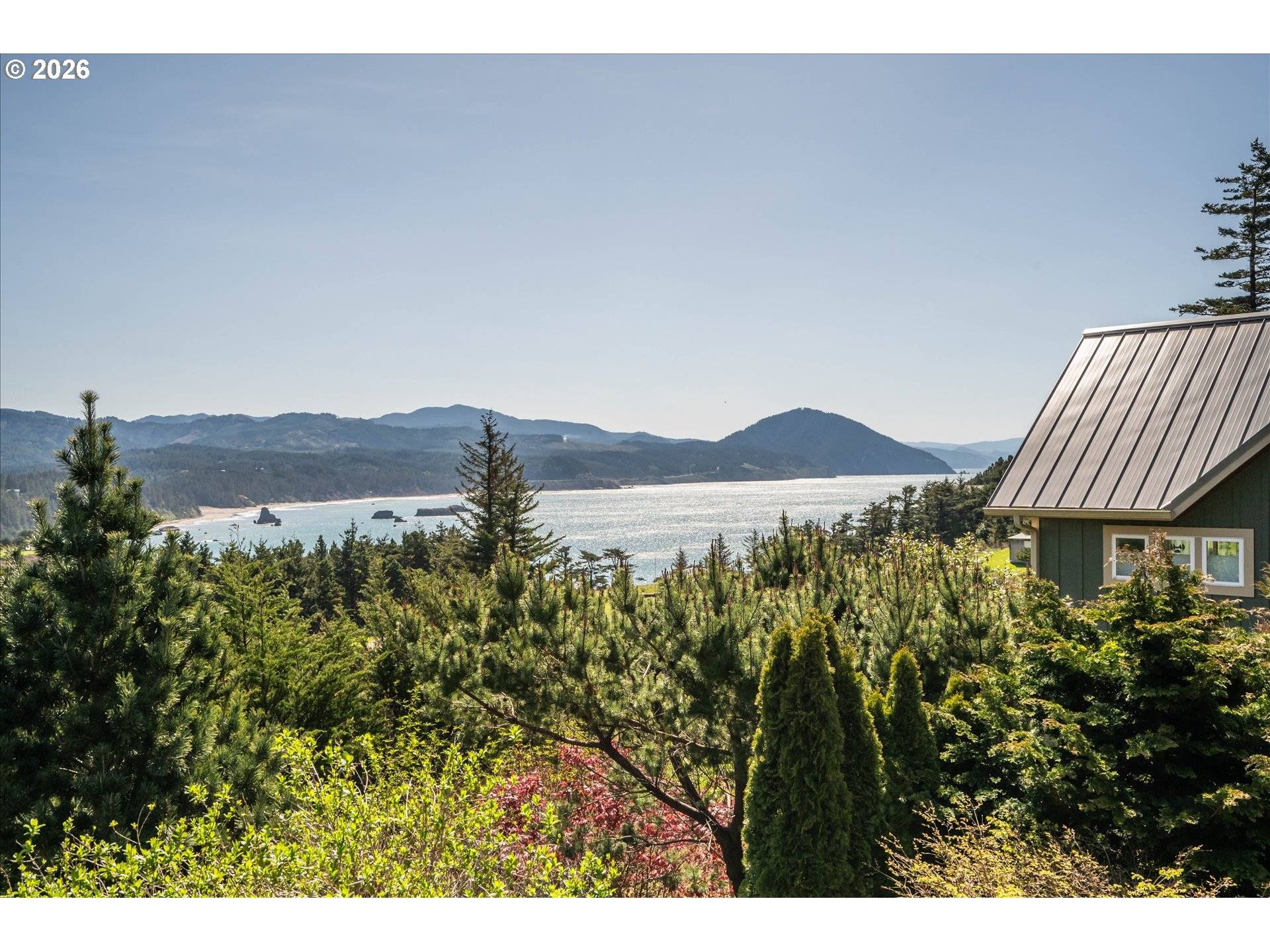 650 BOOT HILL RD, Port Orford, OR 97465
