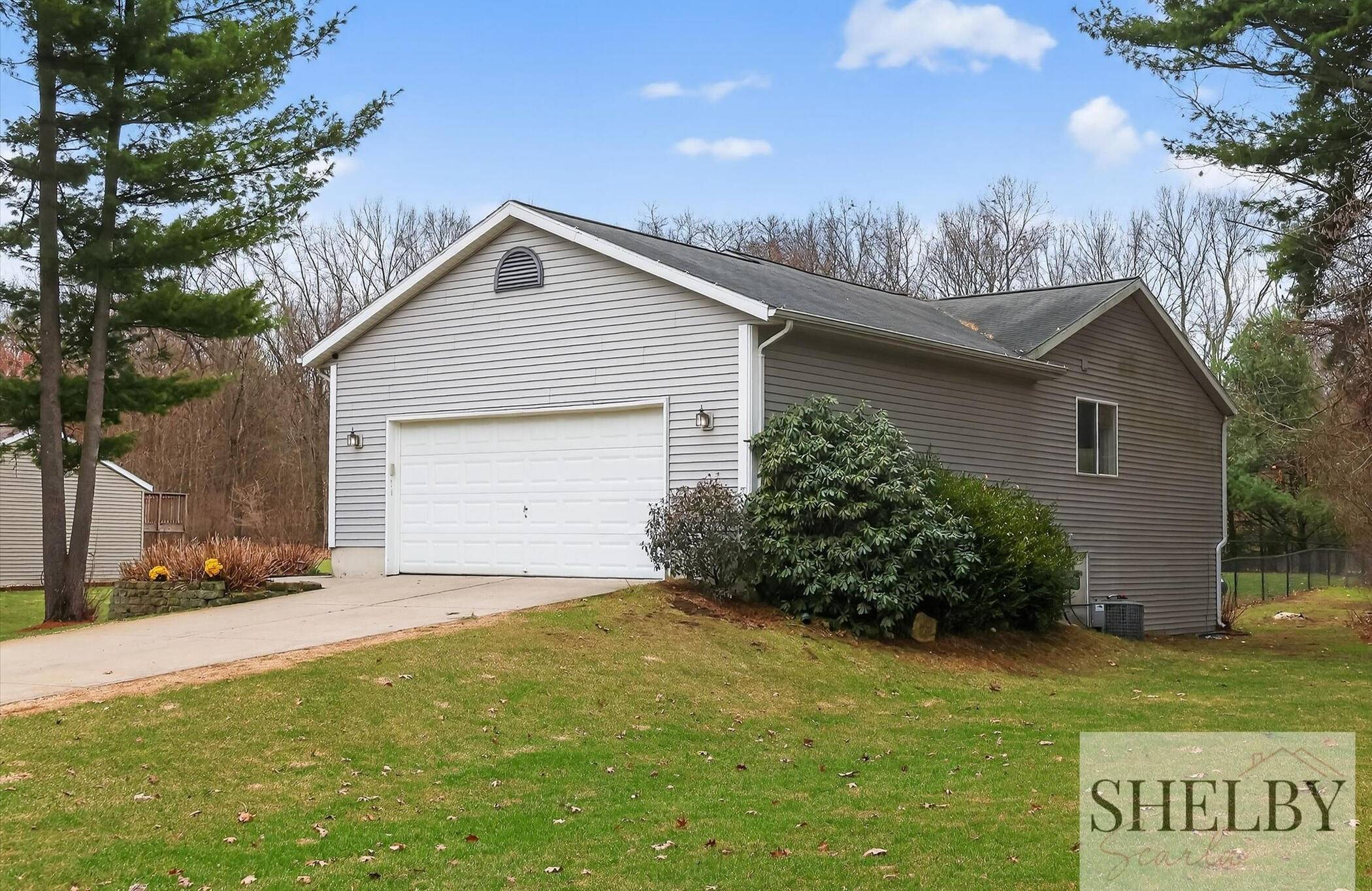 12294 Holmden DR NE, Oakfield Twp, MI 49341
