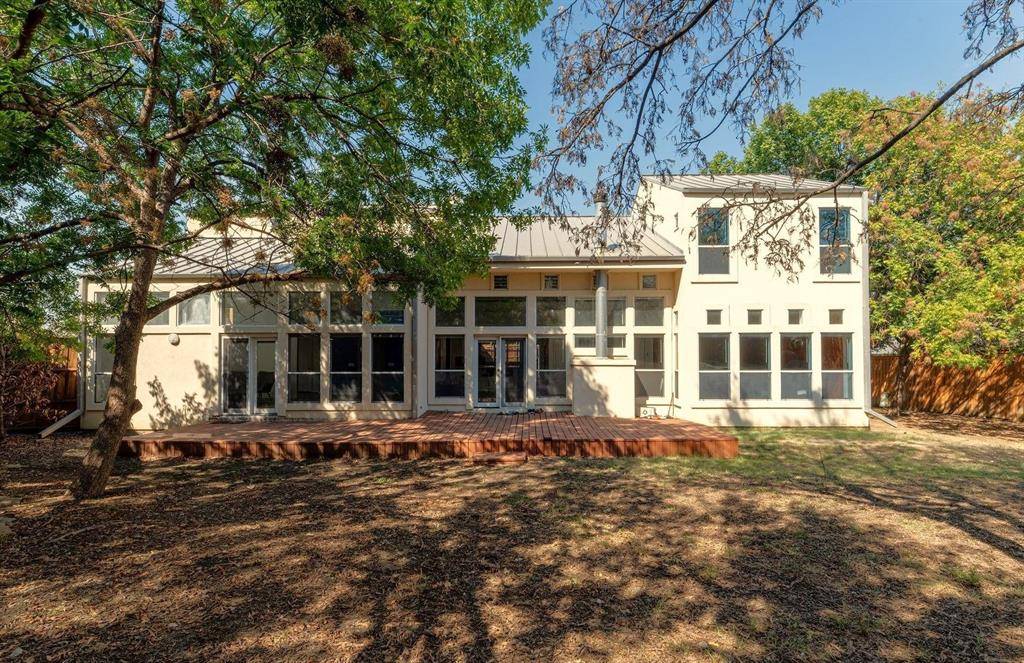 4232 Las Brisas Court, Irving, TX 75038