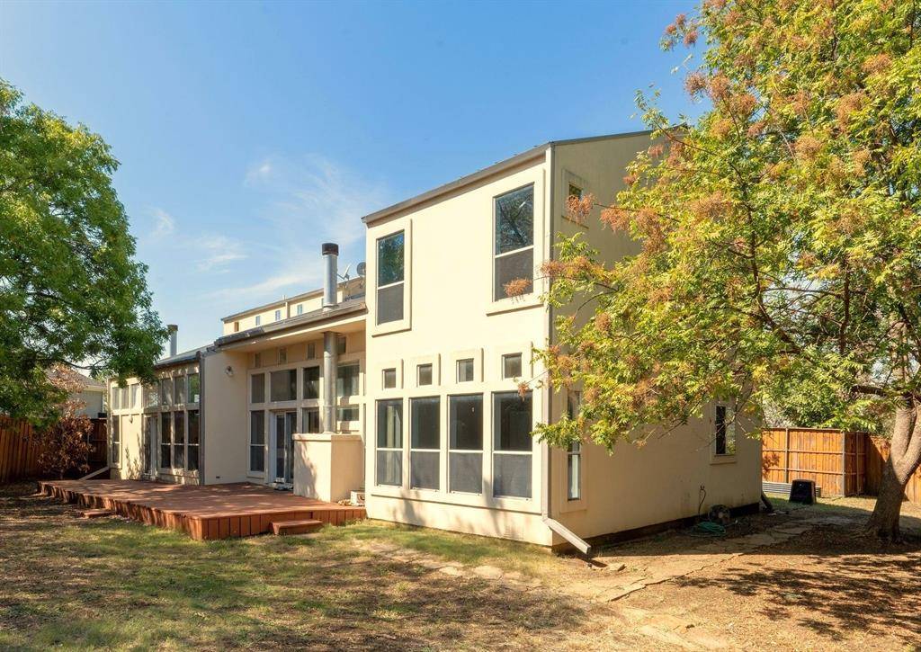 4232 Las Brisas Court, Irving, TX 75038