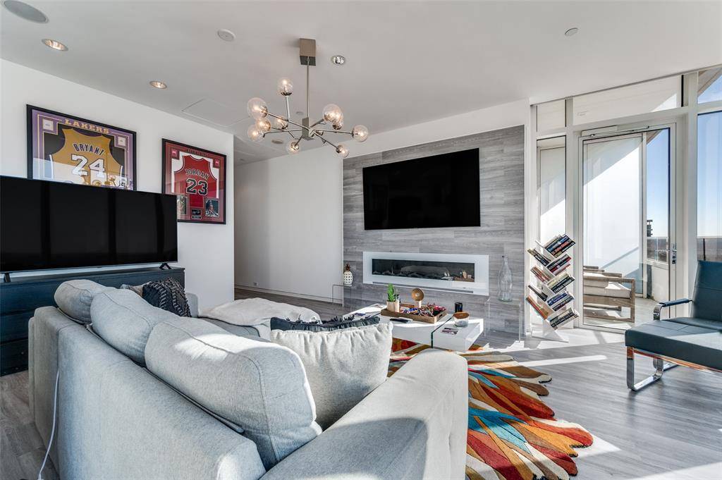 2430 Victory Park Lane #2601, Dallas, TX 75219