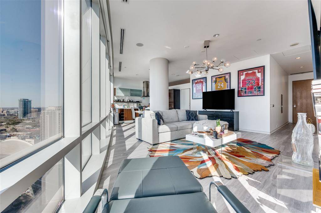 2430 Victory Park Lane #2601, Dallas, TX 75219