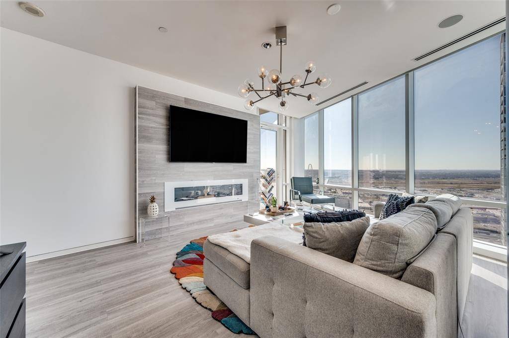 2430 Victory Park Lane #2601, Dallas, TX 75219