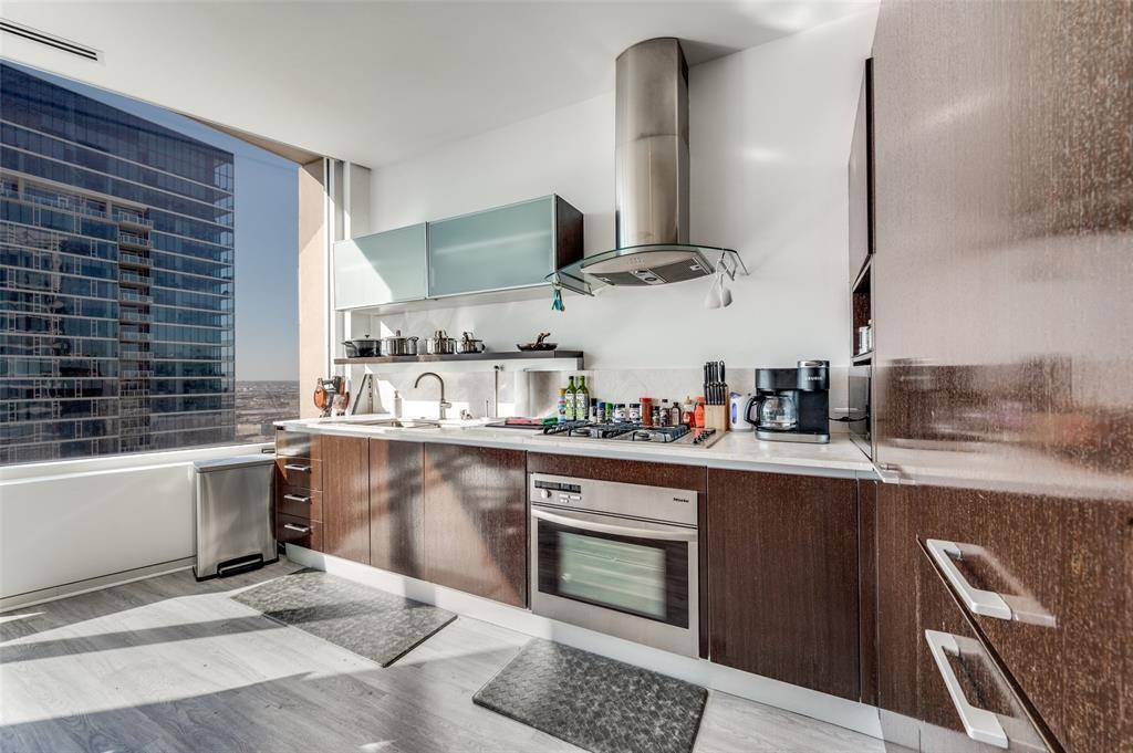 2430 Victory Park Lane #2601, Dallas, TX 75219