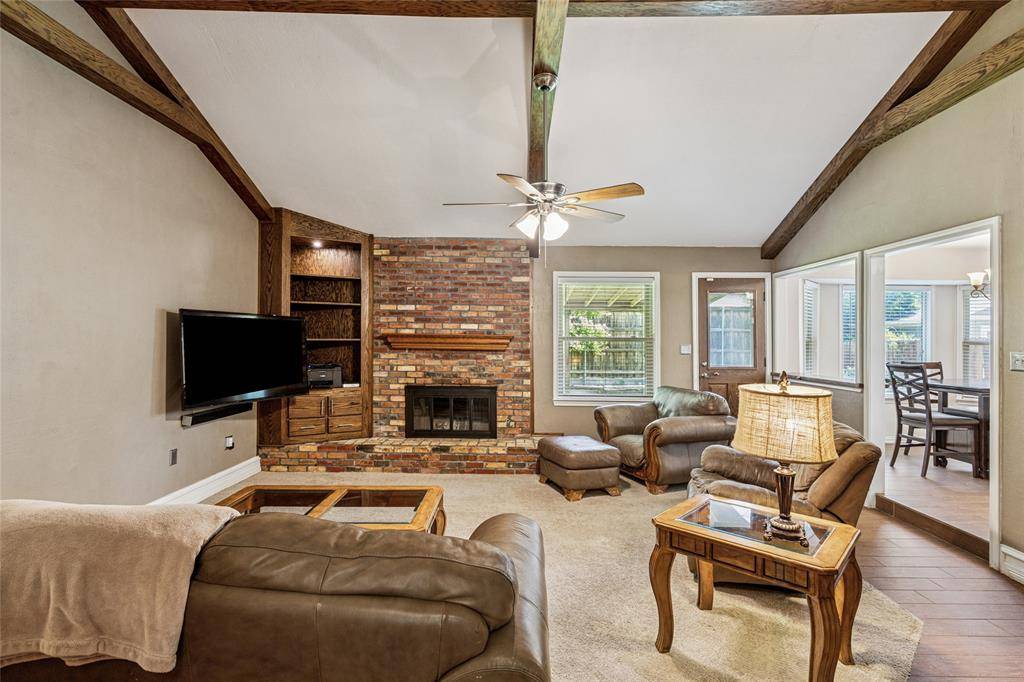 4911 Trails Edge Drive, Arlington, TX 76017