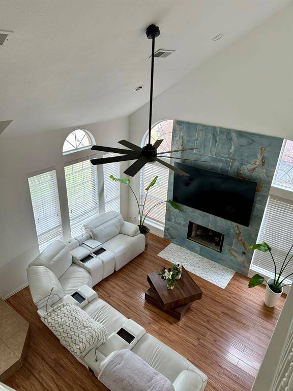 417 Moonlight Way, Irving, TX 75063