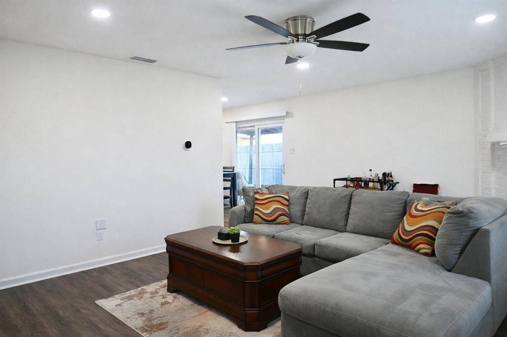 2223 Ridgedale Drive, Carrollton, TX 75006