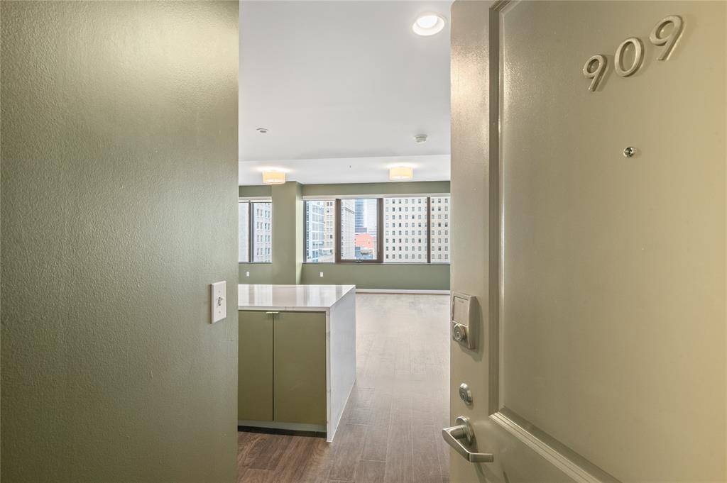 1200 Main Street #909, Dallas, TX 75202