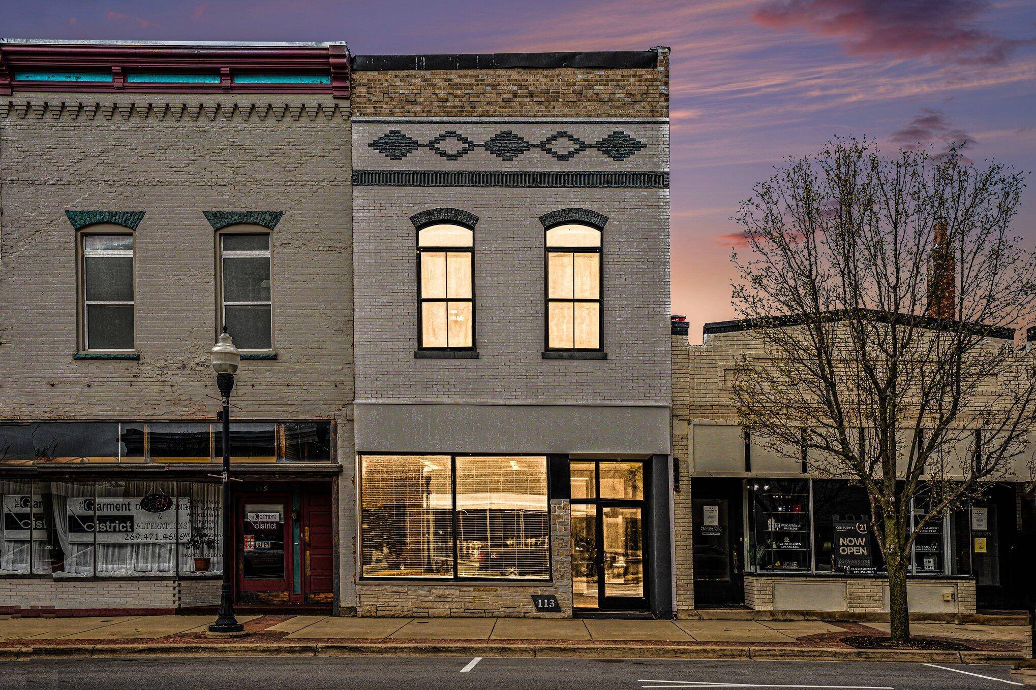 113 W Ferry ST, Berrien Springs Vllg, MI 49103