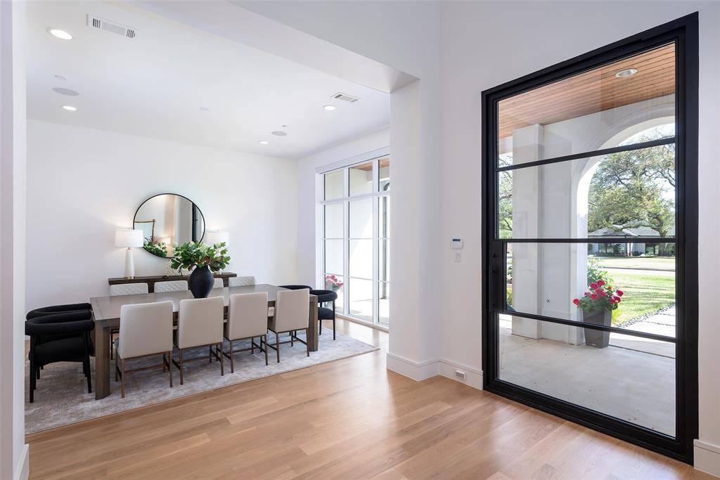 4539 Bobbitt Drive, Dallas, TX 75229