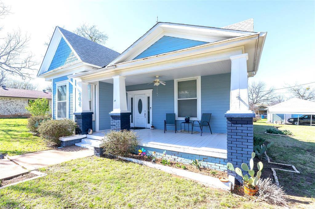 902 W 12th Street, Cisco, TX 76437