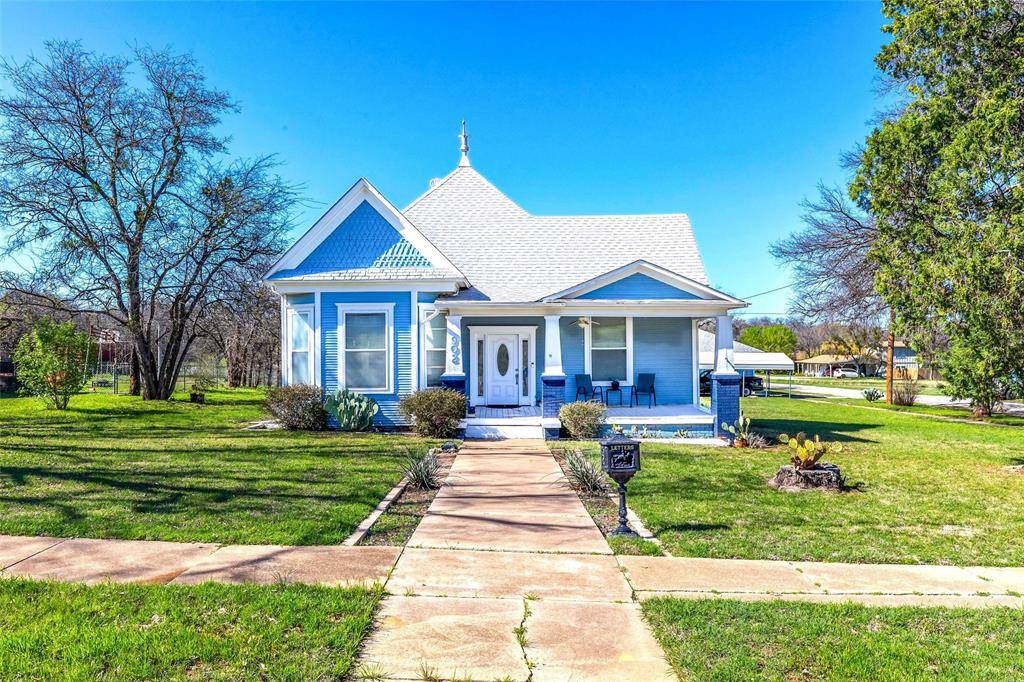 902 W 12th Street, Cisco, TX 76437