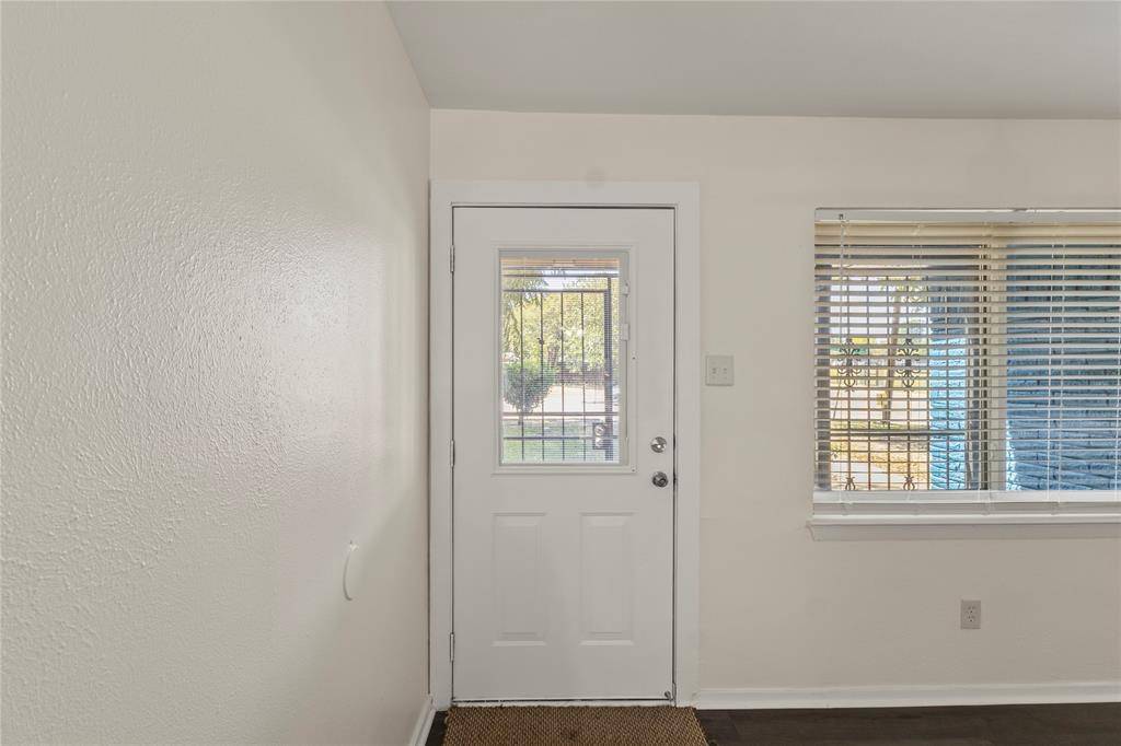 7904 Silverdale Drive, Dallas, TX 75232