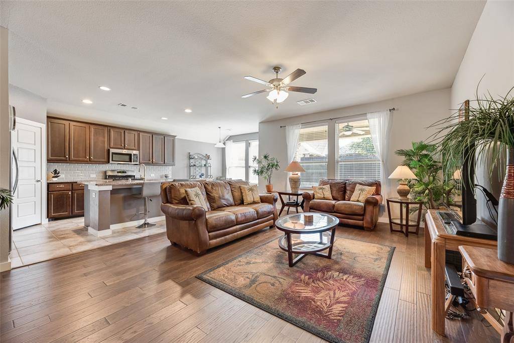 616 Forefront Avenue, Celina, TX 75009