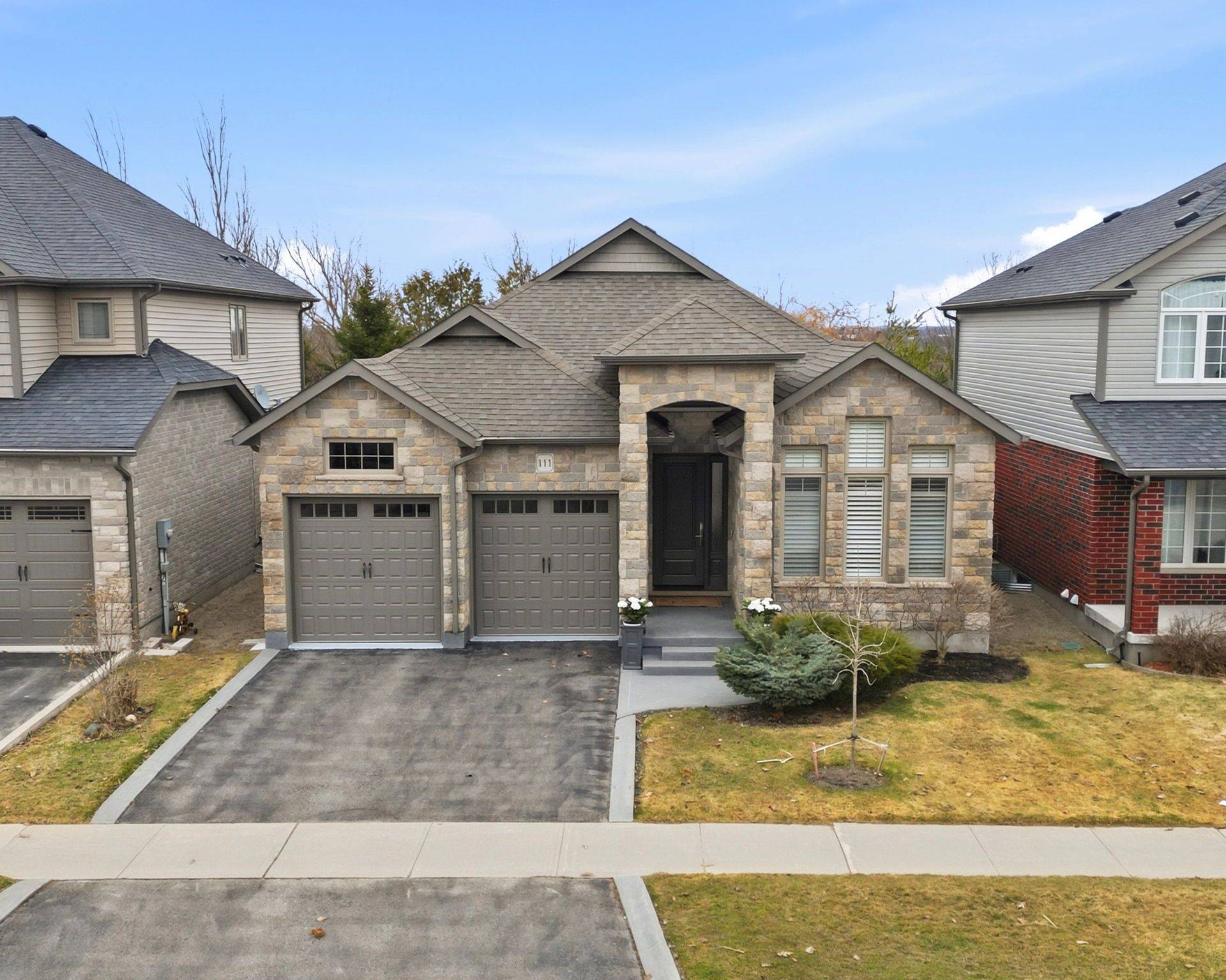111 Taylor DR, East Luther Grand Valley, ON L9W 6P2