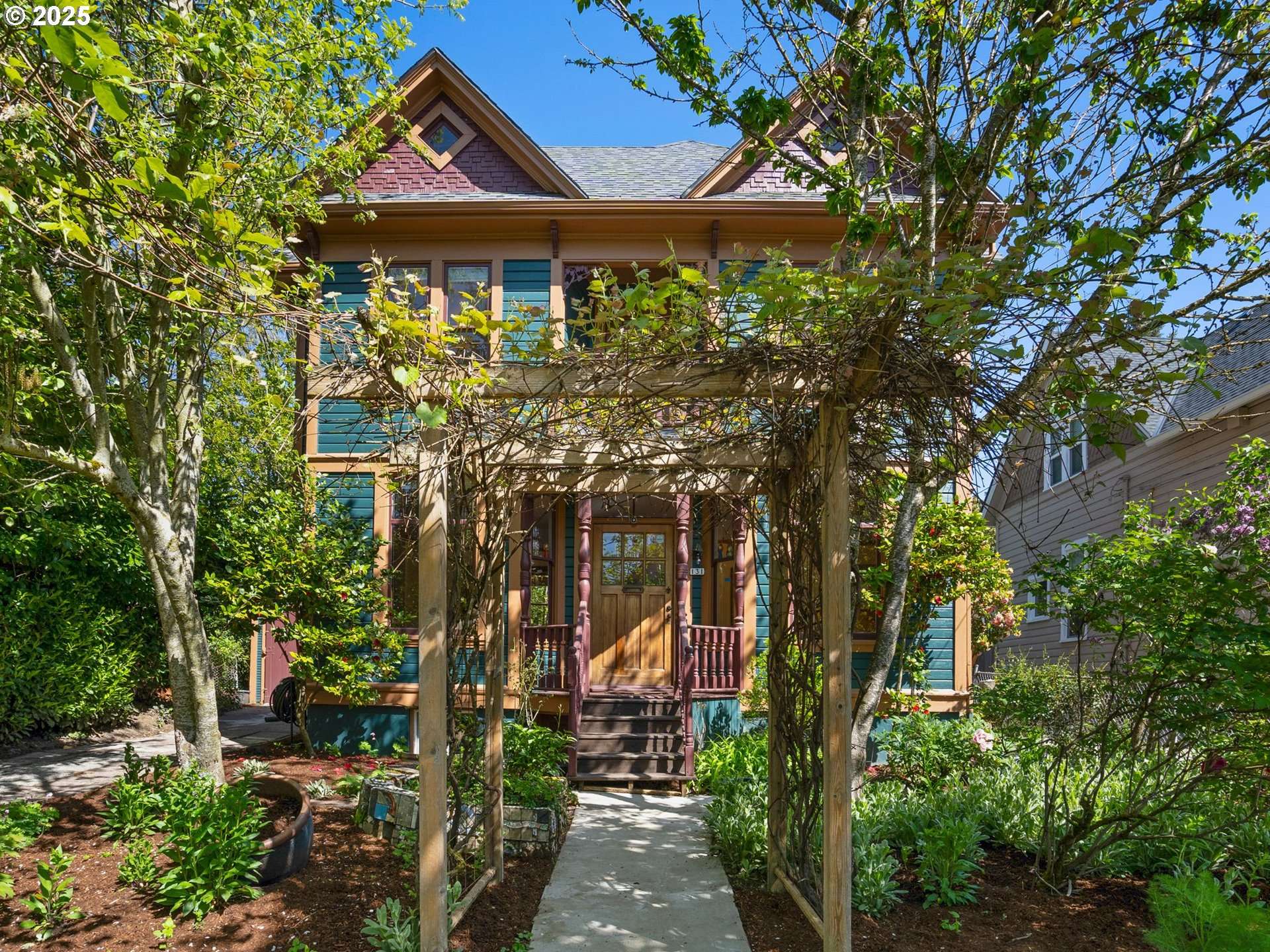 131 NE TILLAMOOK ST, Portland, OR 97212