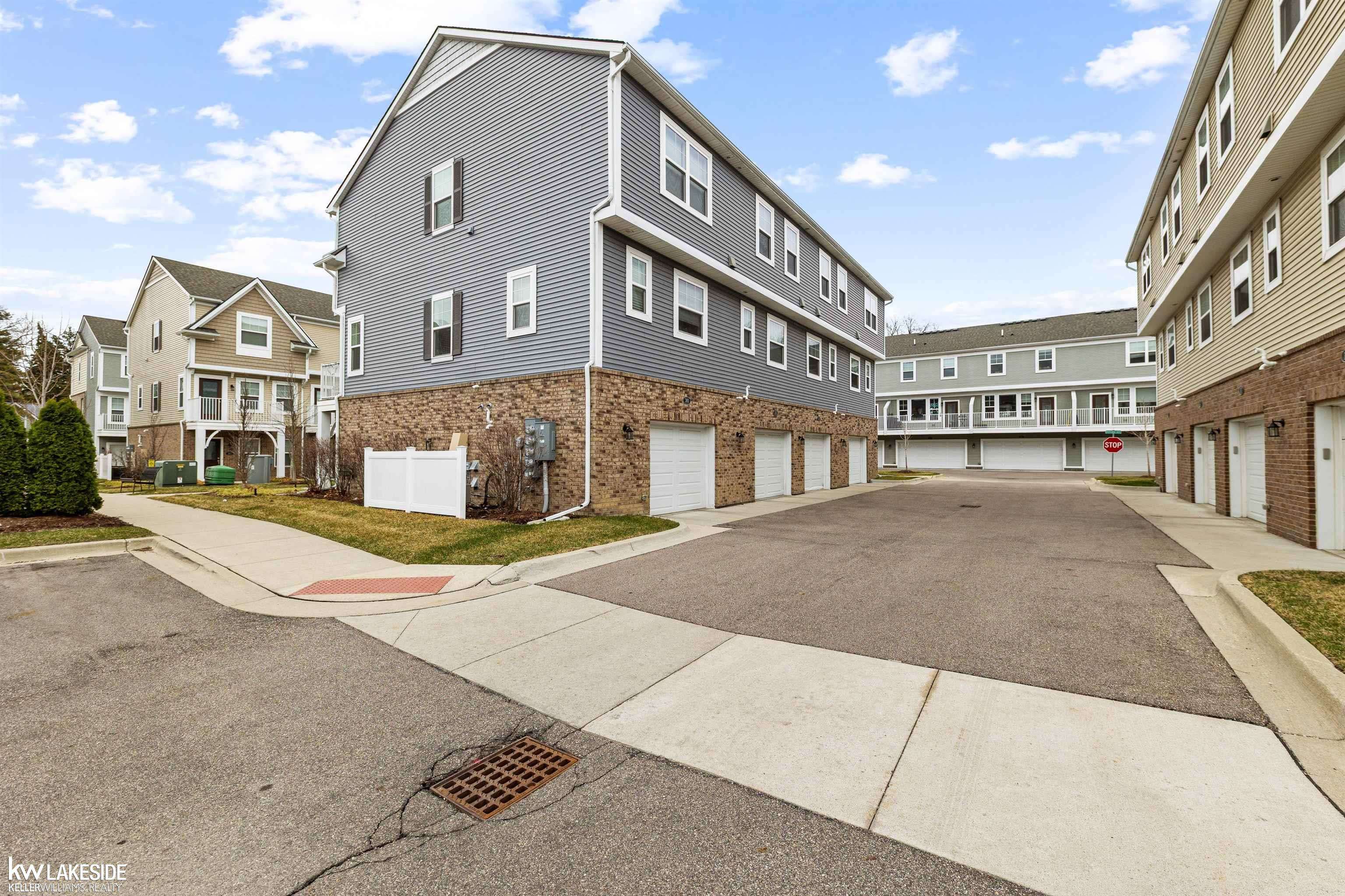 340 Dale CT, Ferndale, MI 48220