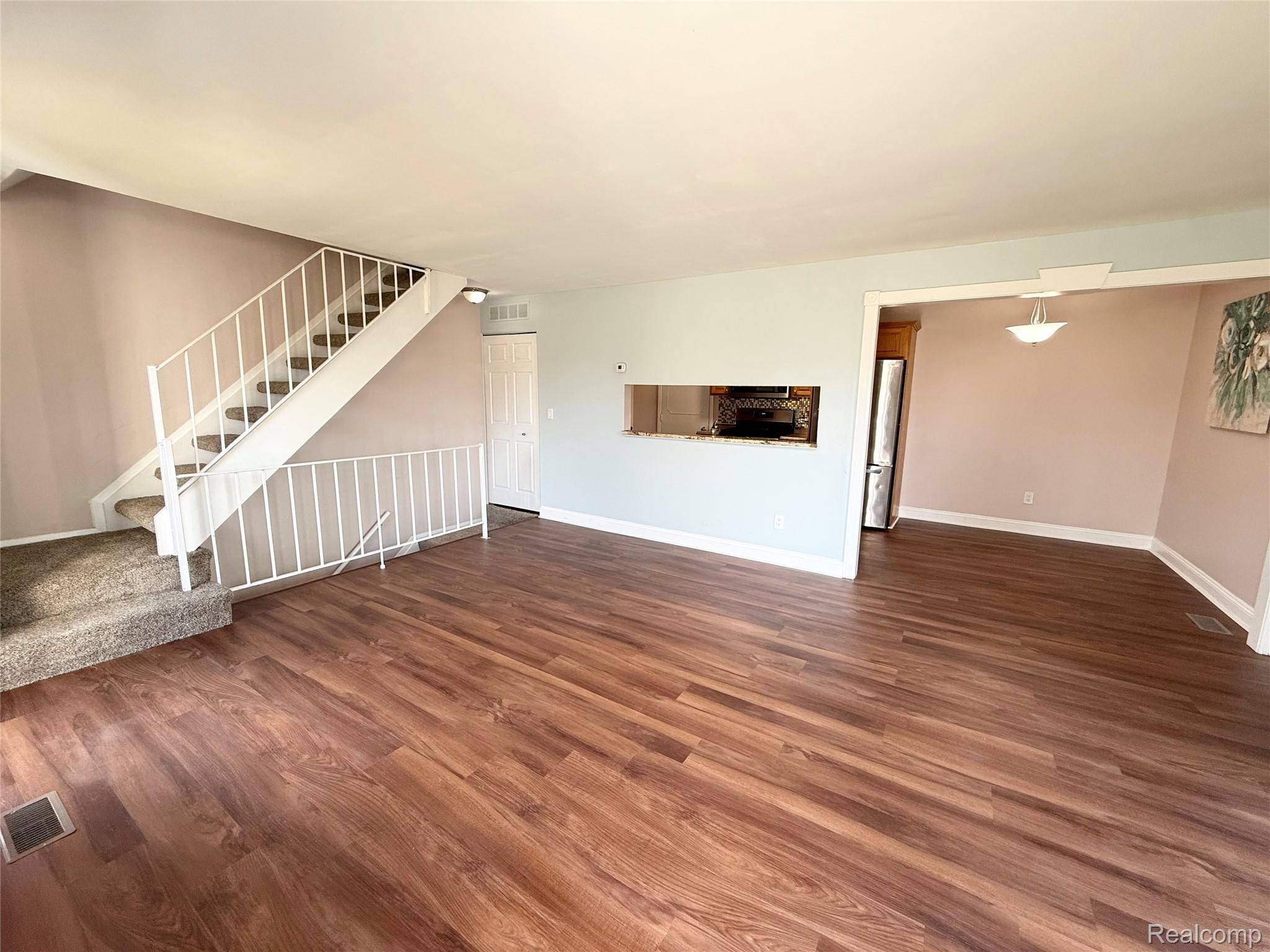 23647 Stonehenge BLVD, Novi, MI 48375