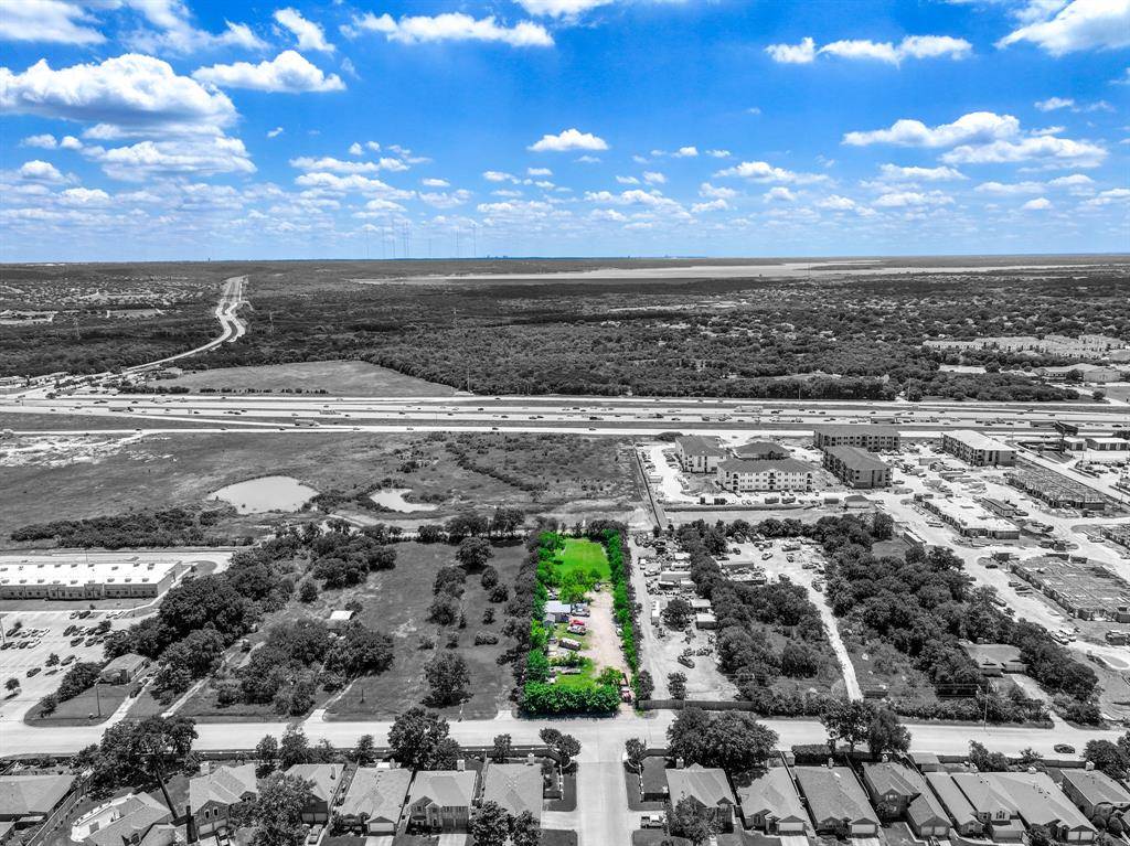 1013 E Fishcreek Road, Grand Prairie, TX 75052