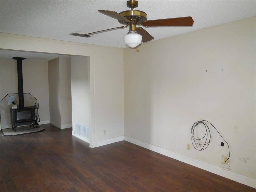 1220 Meadowbrook Street, Ranger, TX 76470