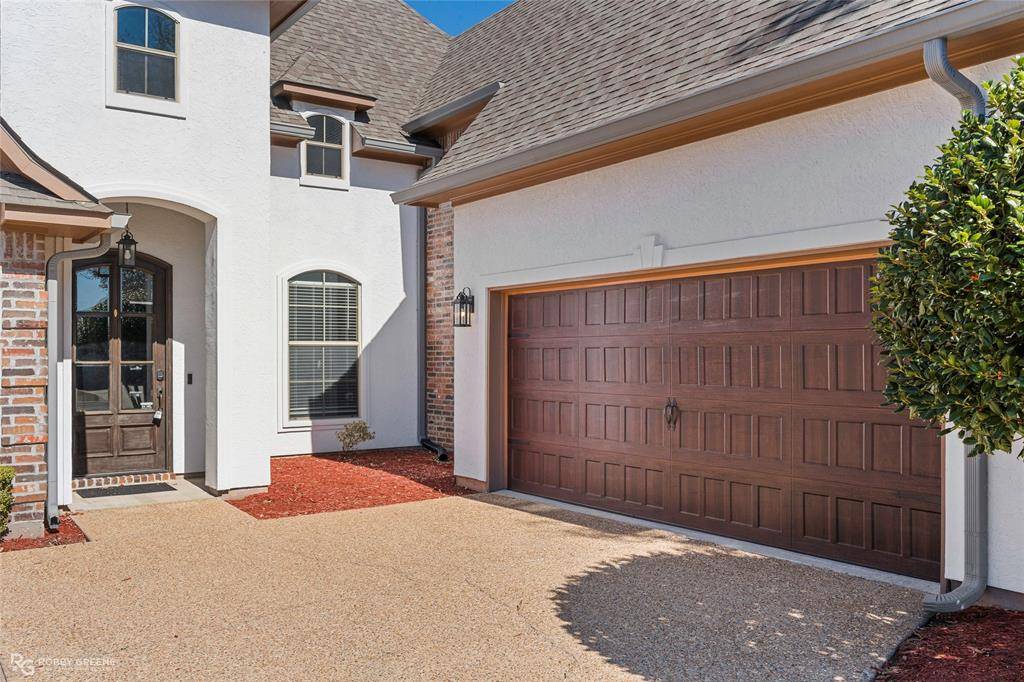 619 Bitter Pecan Drive, Bossier City, LA 71111