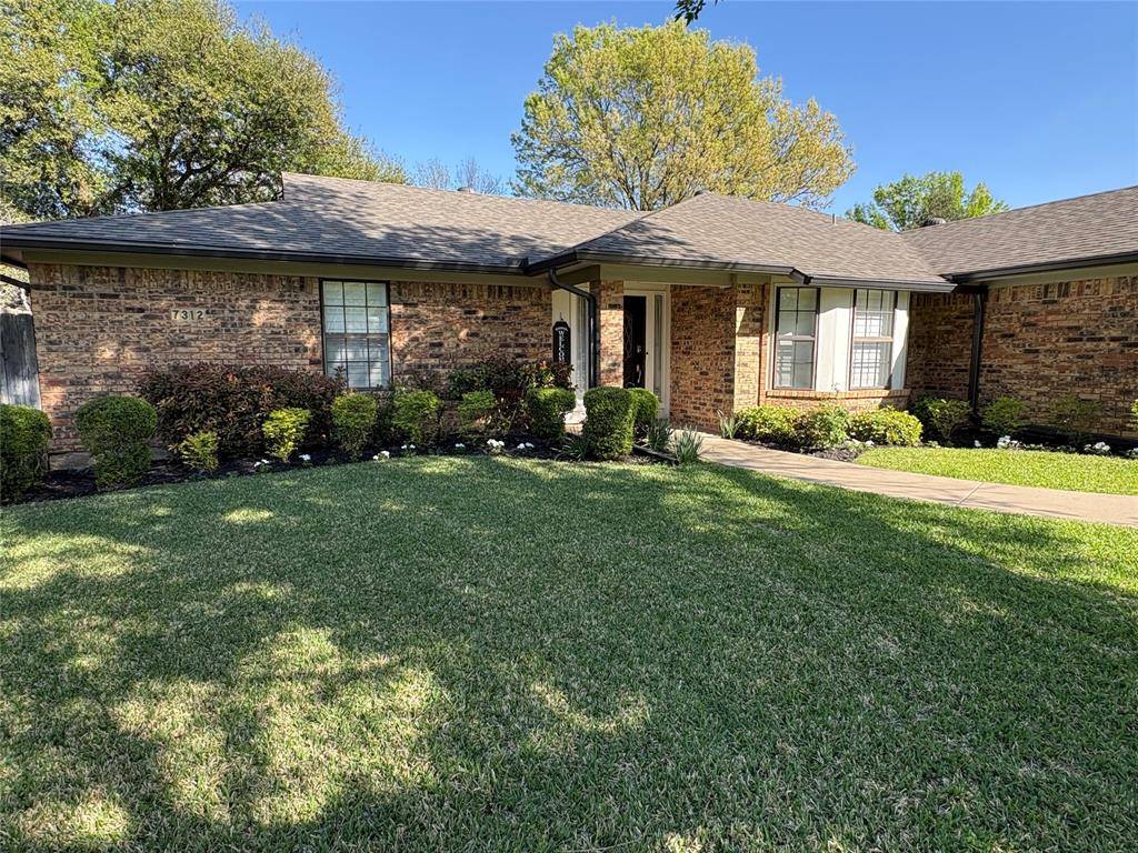 7312 Hialeah Circle W, North Richland Hills, TX 76182