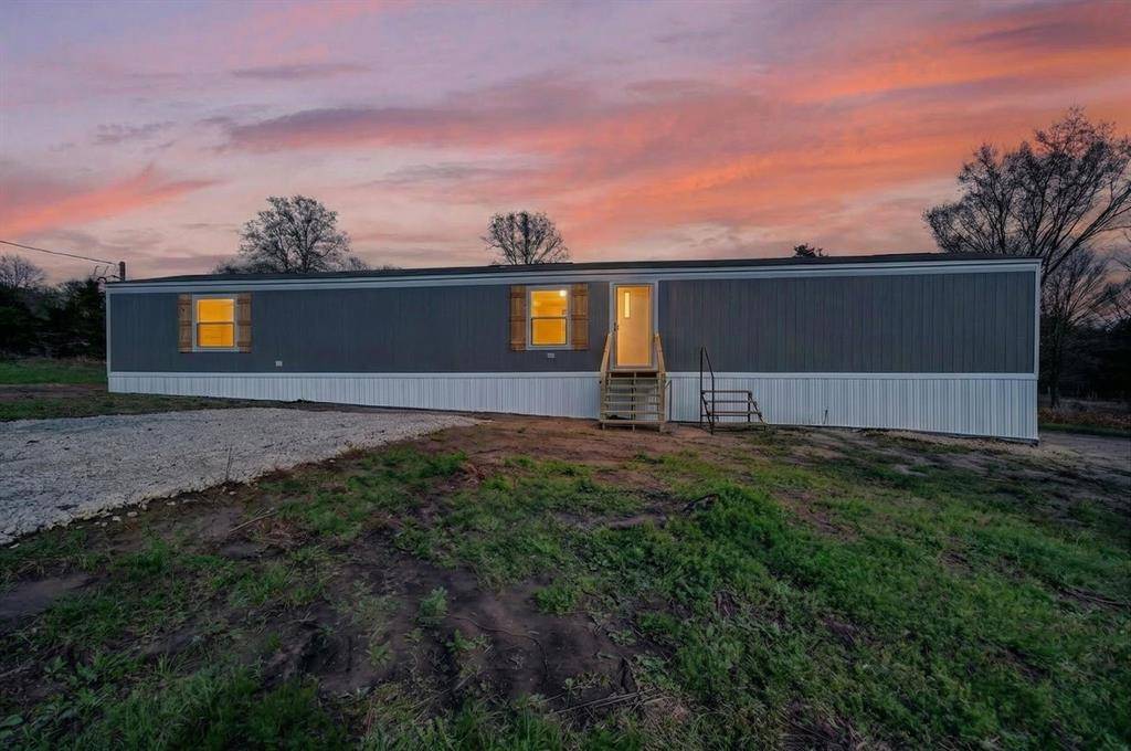 10895 Catfish Drive, Quinlan, TX 75474