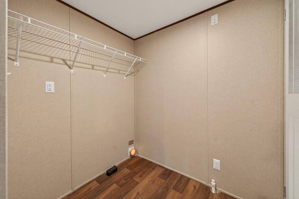 10895 Catfish Drive, Quinlan, TX 75474