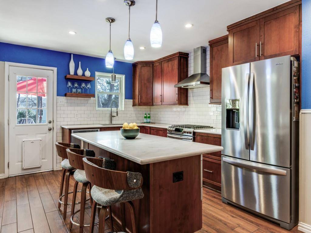 8306 Stony Creek Drive, Dallas, TX 75228