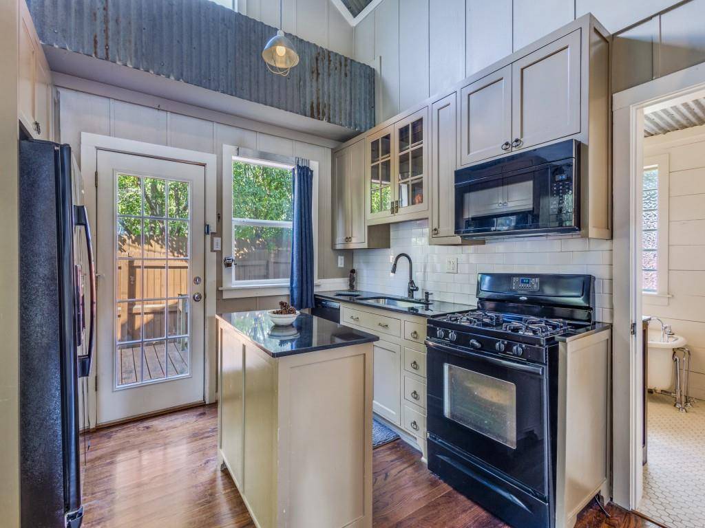 904 Florence Street, Mckinney, TX 75069