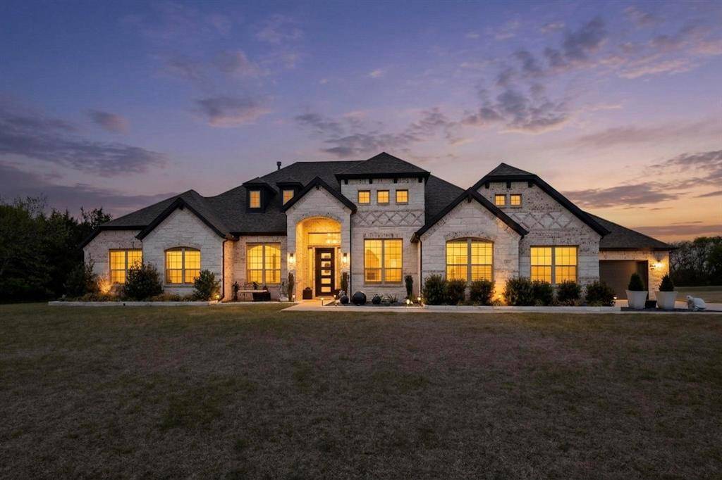 324 Ledstone Court, Rockwall, TX 75032