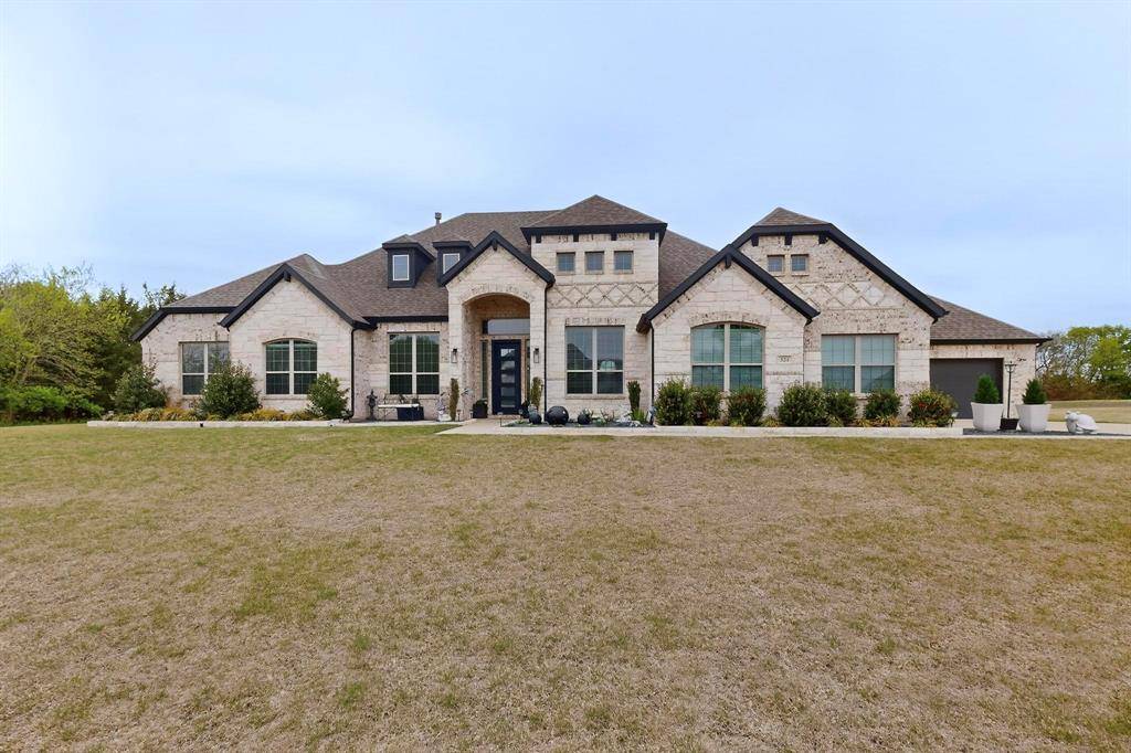 324 Ledstone Court, Rockwall, TX 75032