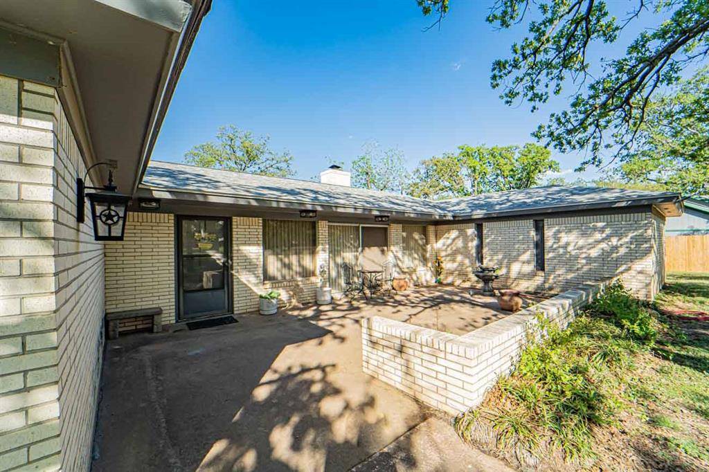 10325 County Road 197, Breckenridge, TX 76424