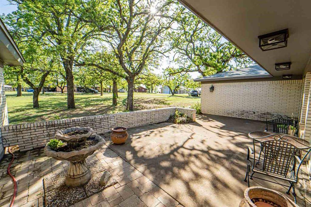 10325 County Road 197, Breckenridge, TX 76424