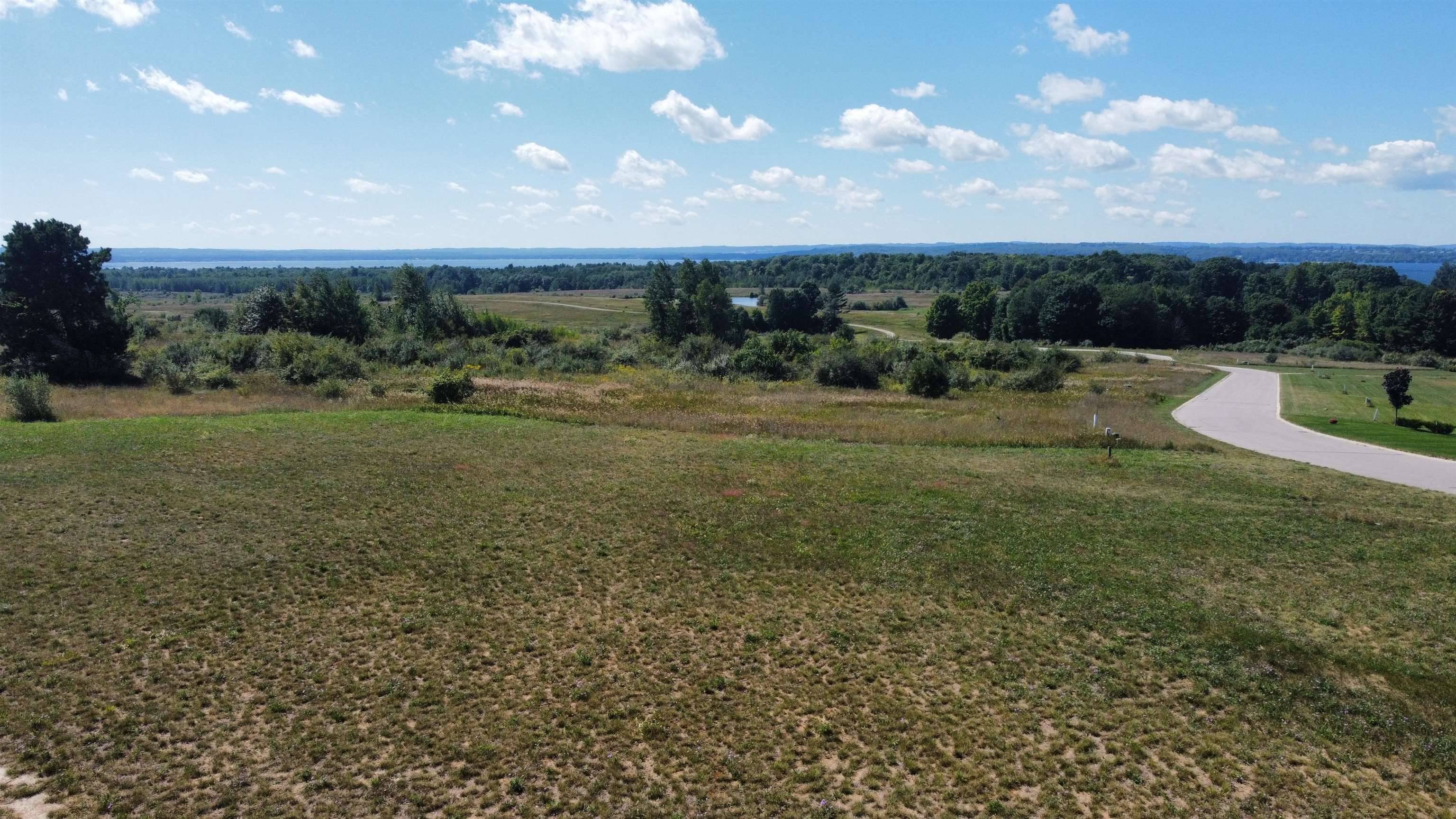 4162 Dornoch CT, Acme Twp, MI 49690