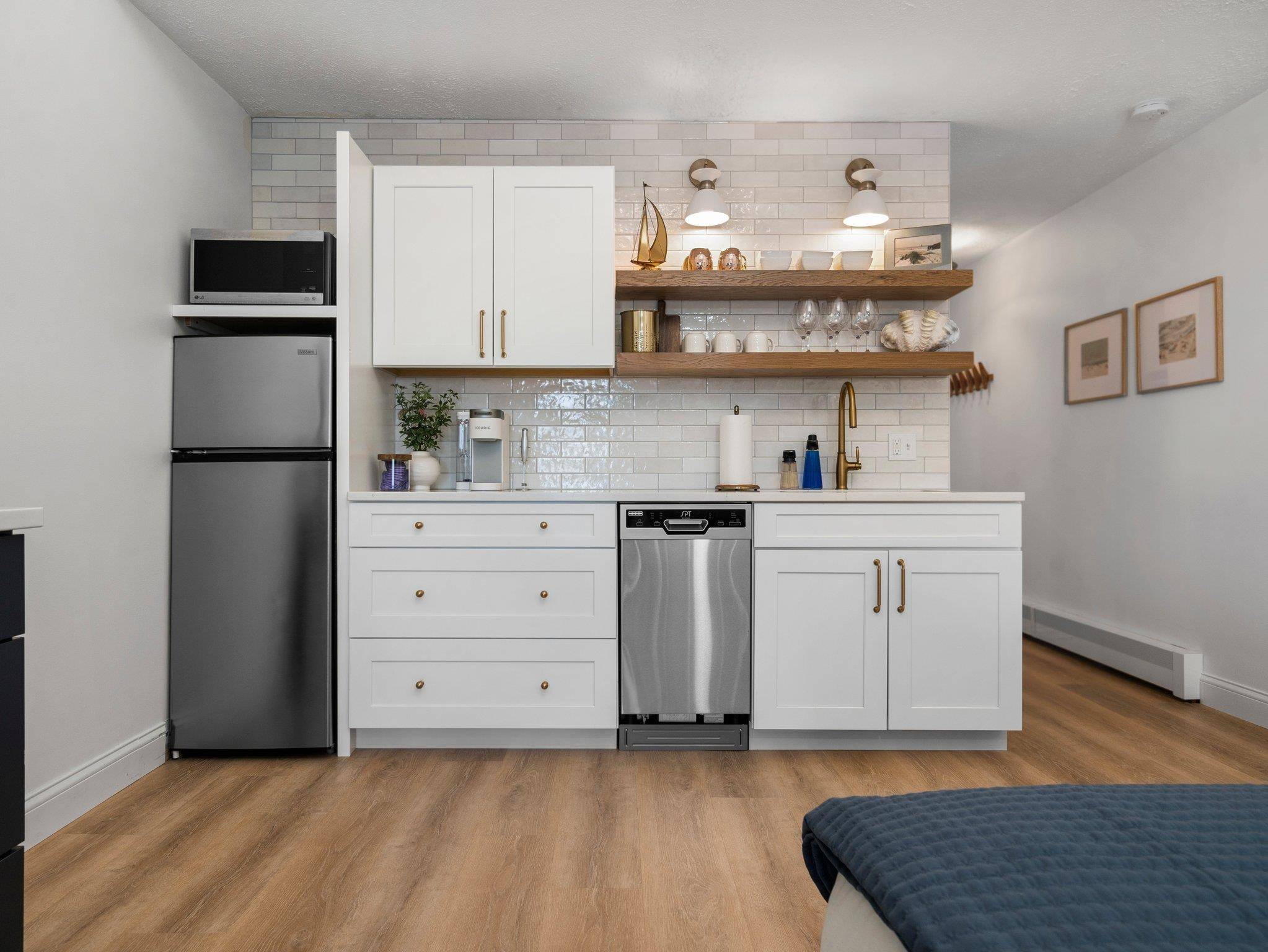 2211 N US-31, East Bay Twp, MI 49686