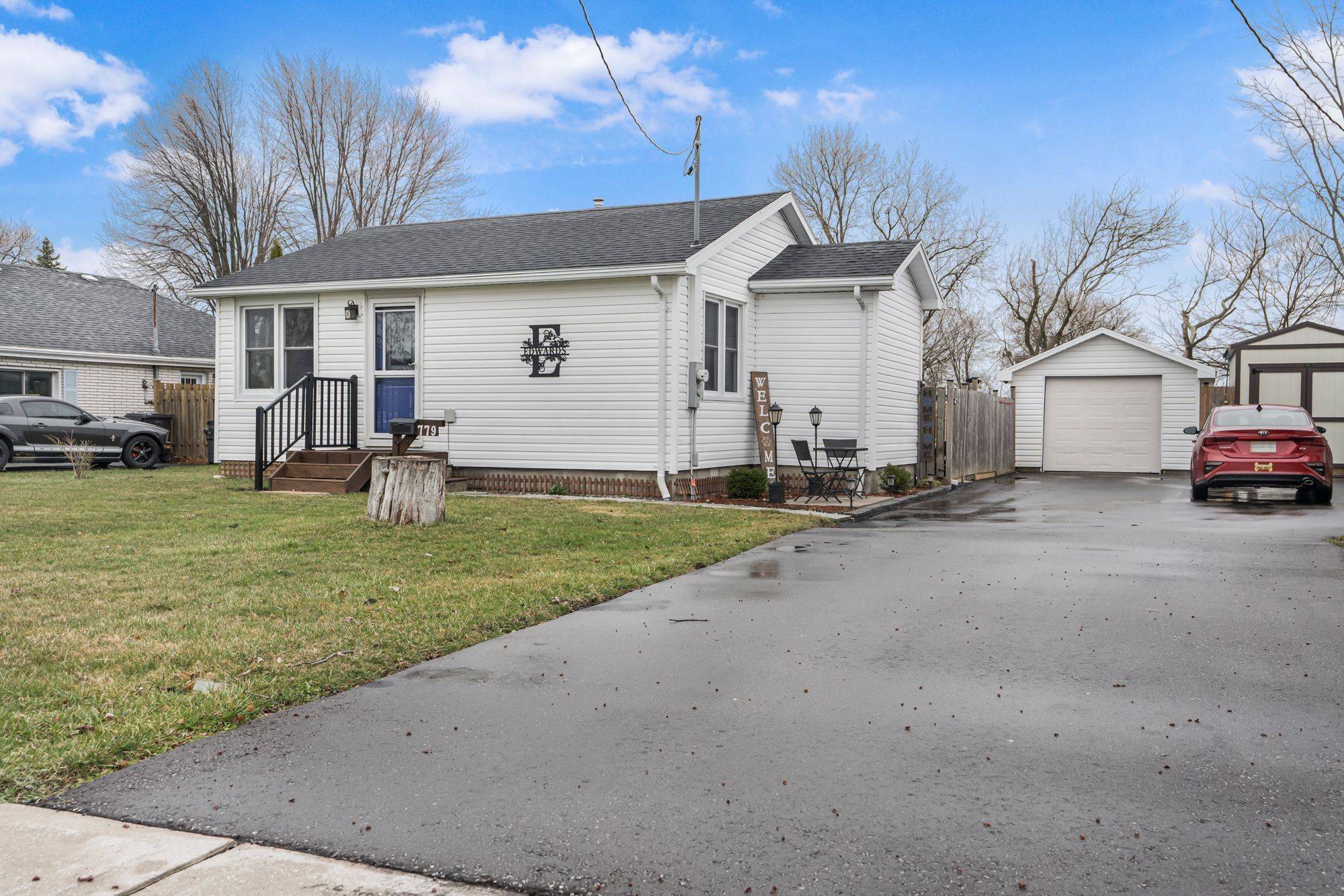 779 Albert ST, Chatham-kent, ON N8A 1Y8