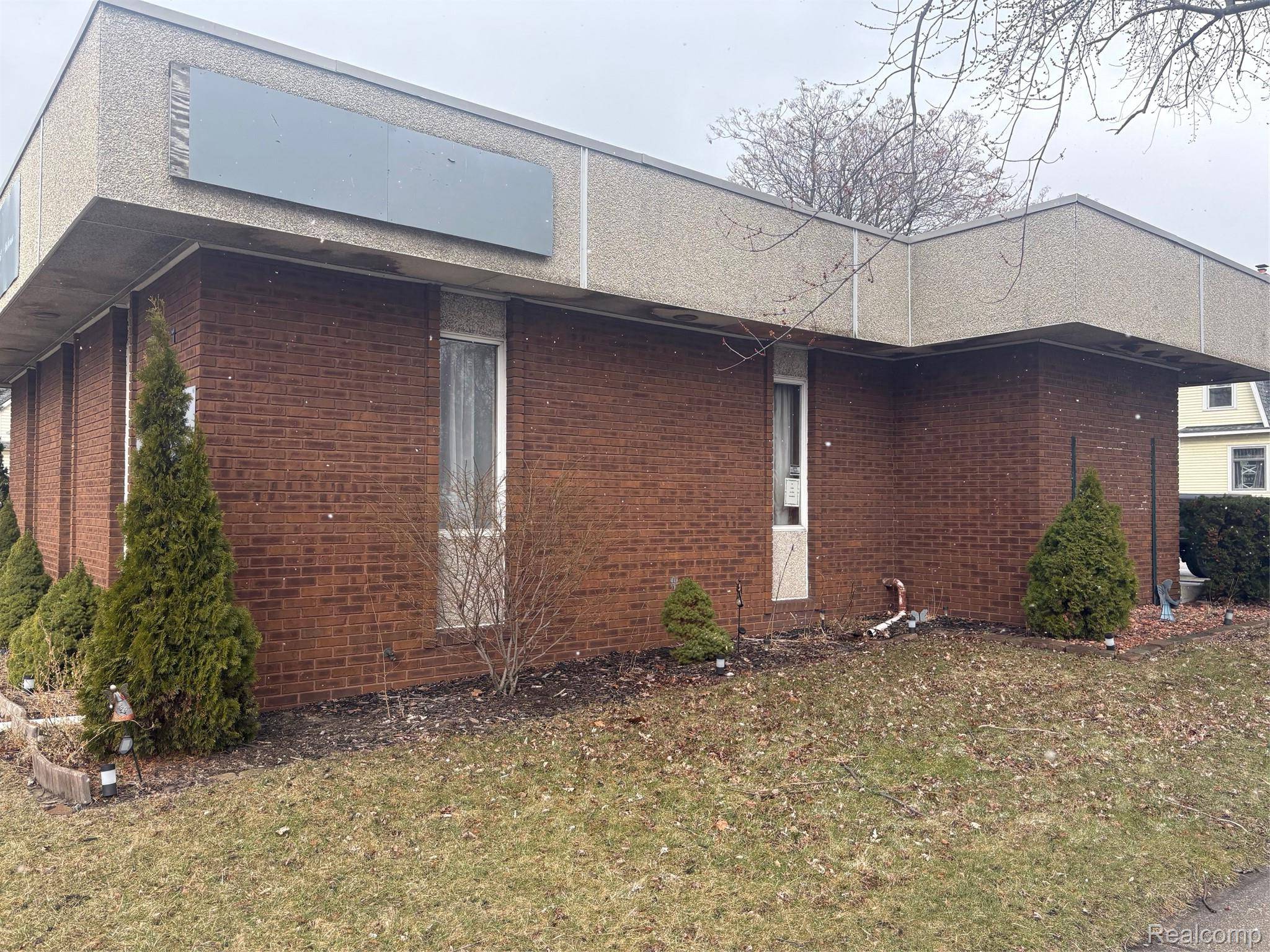 929 Division ST, Port Huron, MI 48060