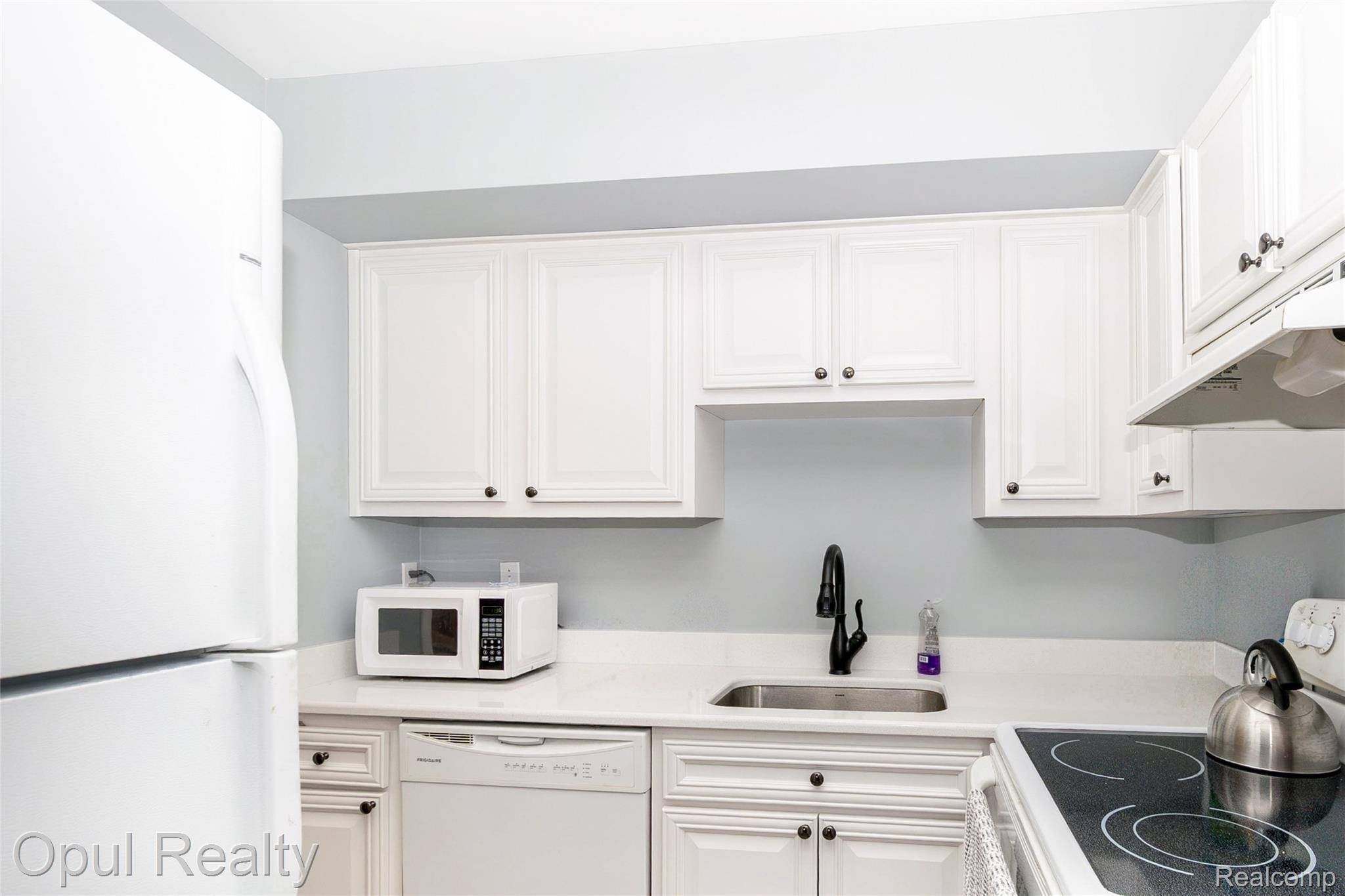 29562 Clarita ST, Livoniacity_wayne, MI 48152